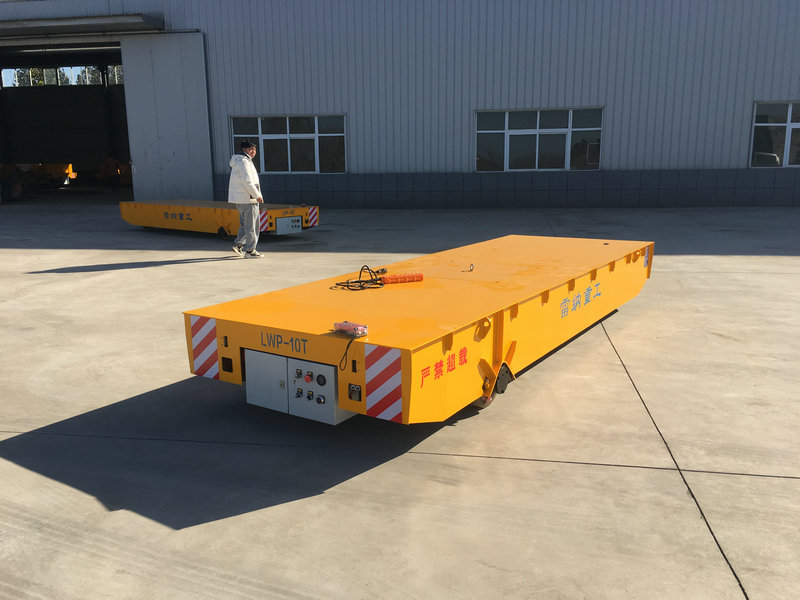10 tonnia räätälöityjä Trackless Transfer Trolley