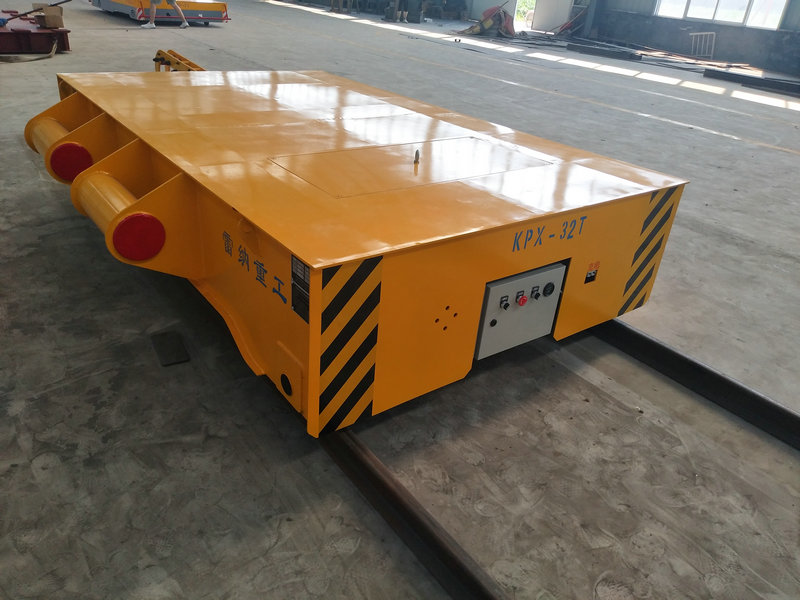 32-Ton Trolley Liitetty Traktoriin