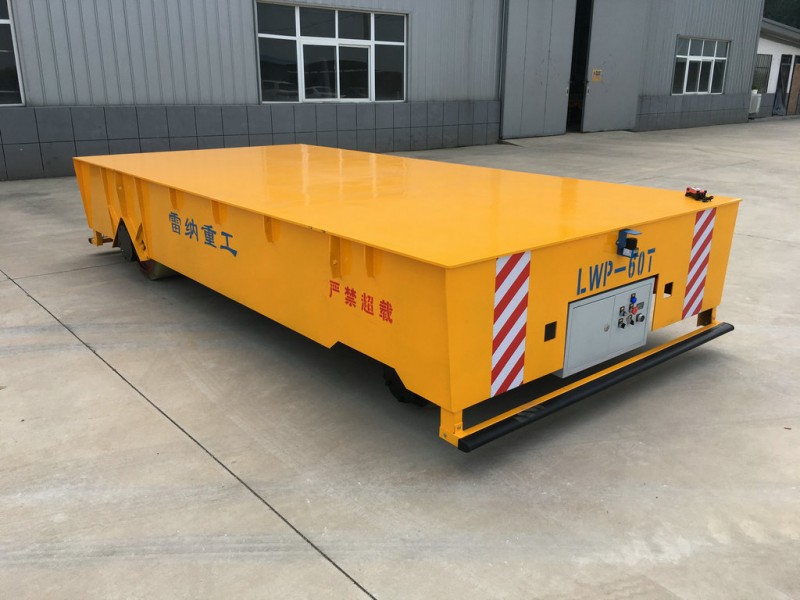 Moottorikäyttöinen 60T sähköinen Trackless Transfer Wagon